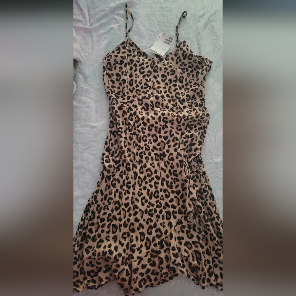 H&M leopard dress